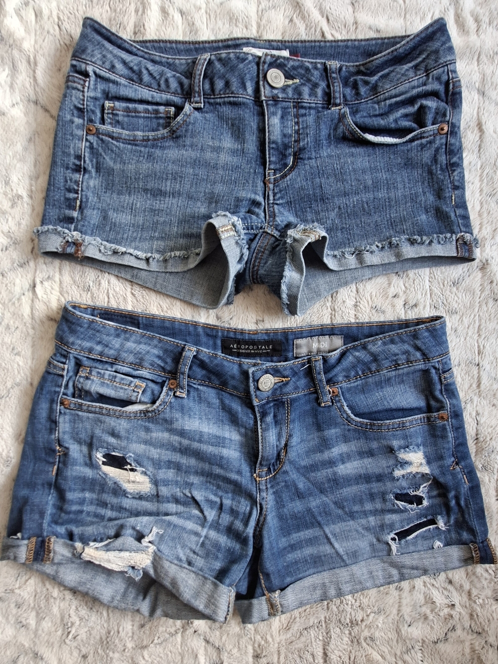 Aeropostale Blue Denim Jean Shorts - Distressed Pair Size 6 & 7 So